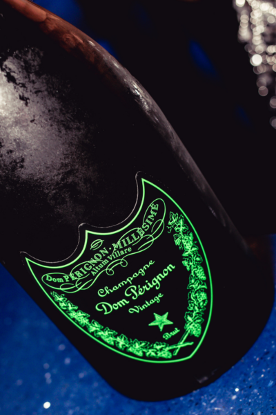 Chinaski Club Frankfurt am Main Wild at Heart Nachtclub Disco Alte Oper Skyline Banker Bar DJ Interior Location Party Inneneinrichtung House Music People Drinks Champagne Chinaski Club Frankfurt am Main Wild at Heart Nachtclub Disco Alte Oper Skyline Banker Bar DJ Interior Location Party Inneneinrichtung House Music People Drinks