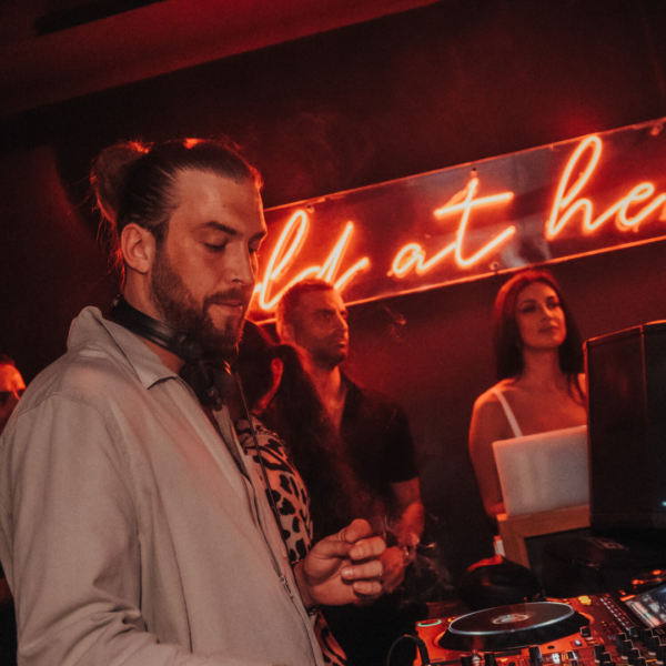 Chinaski Club Frankfurt am Main Wild at Heart Nachtclub Disco Alte Oper Skyline Banker Bar Events Party DJ Artist Music House Cocktails Drinks Chinaski Club Frankfurt am Main Wild at Heart Nachtclub Disco Alte Oper Skyline Banker Bar Events Party DJ Artist Music House Cocktails Drinks